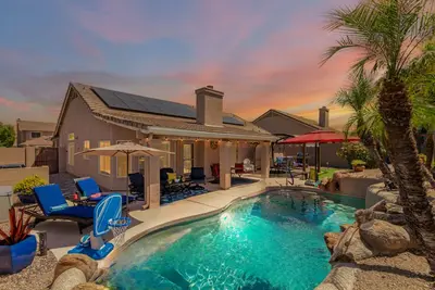 Image de Resort Style Home, Private\"Heated Pool\", Putting Green, Pool Table, Near Phoenix
