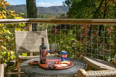 Image de Aframe Amazing Views Hot Tub Dog & Family Friendly