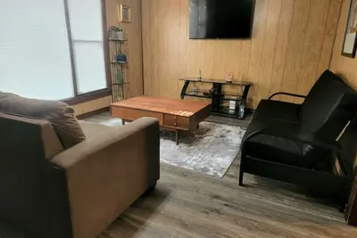 Image de Campus Visit Getaway Home - Walking Distance to Ou Campus and Stadium