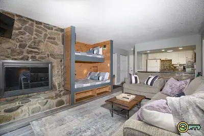 Image de Driftwood Lodge (#224) | Ski\/Mtb\/Golf | Awesome mountain views | Super cool bunk beds!