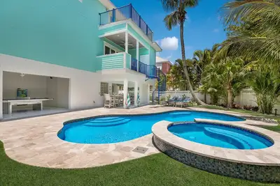 Image de Mahi Mahi:North End, Pool & Spa, Game Room, 1. 5 Blocks to Beach by Anna Maria Life Vacation Rentals
