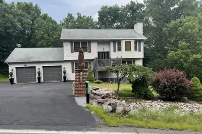Image de Getaway to Amenity full Community Minutes from Shawnee Mountain & golf resort.