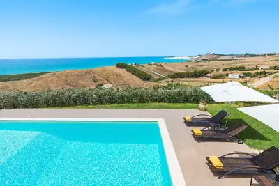 Image de Pool villa close to a beautiful sandy beach, Bovo Marina, Sicily