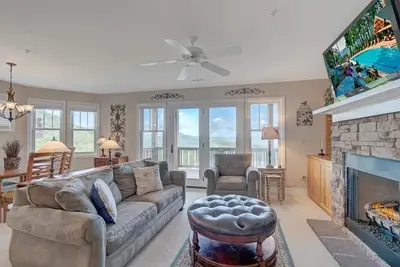 Image de Wintergreens R1521-  Mountain Condo, Mountain View, Gated Resort, Indoor/Outdoor Pools and Hot Tu. . .