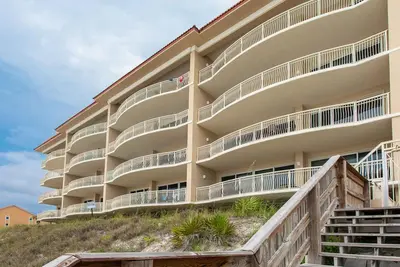 Image de Dunes of Crystal Beach by Southern Vacation Rentals
