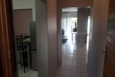 Image de Two Bedroom Two Bathroom Central To Gautrain & Mall 5 Minutes Walk