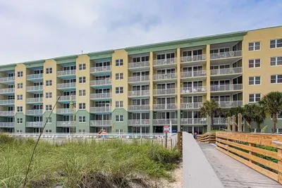 Image de Water's Edge by Southern Vacation Rentals