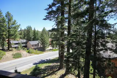 Image de Mountainback #85, Loft, Den
