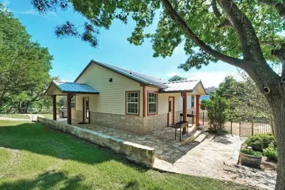 Image de Buda Garden Getaway, 2 Bed room, 15 min from Downtown Austin