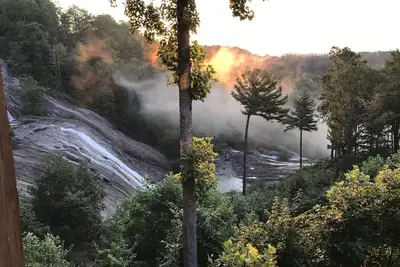 Image de Reduced Rates, N. C. Smoky Mountains & Water Fall View. Pet Friendly!