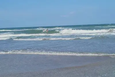 Image de Beautiful Bungalow 5 min walk to the Beach