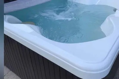 Image de Family/Friend/casino getaway⭐️sleeps 9🐕Pet friendly, 3 miles to I24 /post ⭐️hot tub