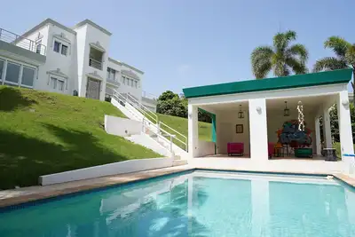 Image de Luxury Mountain House With Pool