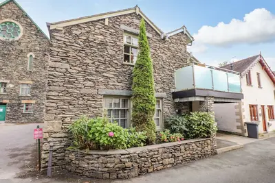 Workshop Cottage, pet friendly in Bowness-On-Windermere