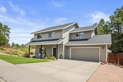 Image de *New! ! ! **Putting Green* *A/C* Blue Sky Getaway! ! !