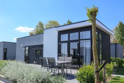 Image de Chalet for 4 persons with 2 bedrooms and a terrace at EuroParcs Bad Meersee ✓Holiday park ✓Sea experience ✓Holiday home