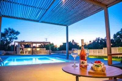 Image de Marelia Villa 2 - Unique quiet villa with stunning view of Psiloritis Mountain