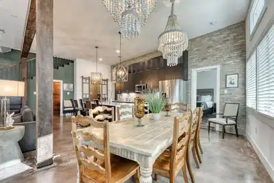 Image de Sadie Street | 4 Bed, 3. 5 Bath - Sleeps 14
