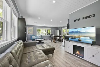 Image de ❤️ Spacious Island Cottage at Indian Lake ❤️
