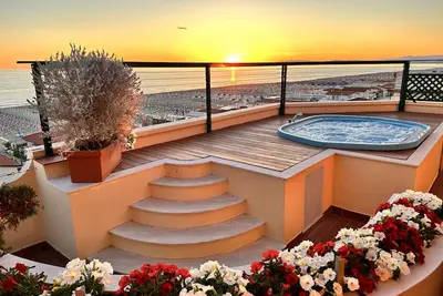 Image de Penthouse Piccadilly with Jacuzzi