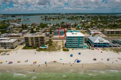 Image de Gorgeous New Home with Ocean View, Steps to Beach