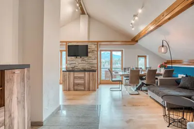 Image de Spacious BrĂĽnnstein vacation apartment
