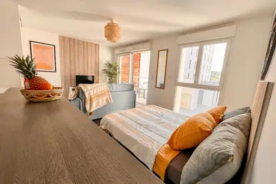Image de ☀Gina☀ Studio Lumineux, avec balcon, wifi & climatisation