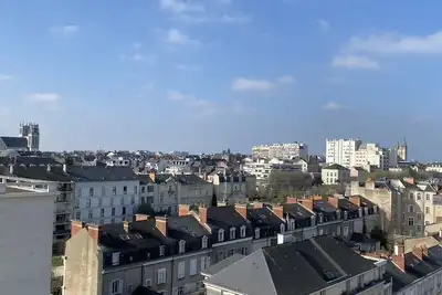 Image de Appartement Élégant Lumineux & Panoramique | 2 Chambres | Central  Parking Privé