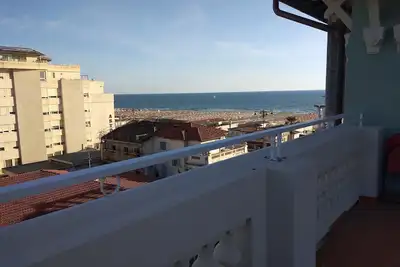 Studio apartment on the Viareggio waterfront. Within walking distance of the beach