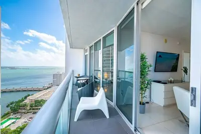 Image de Icon 2901 1b Duplicate 2901 · ★ Iconic Icon W Unit - Pool & Ocean Views ★