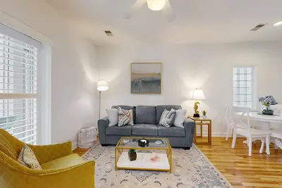 Image de Fairway-view condo with on-site golf