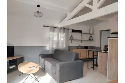 Image de Charmante Maisonette a 2min du centre-ville