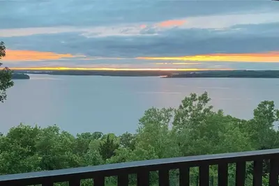 Image de Waterfront House at Keystone Lake (Sauna & More)