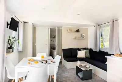 Image de Mobil-Home Castel Palace 3 Pièces 4 Personnes Climatisé