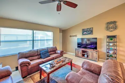 Image de Screened Porch + Pool Access: Cozy Sebring Condo