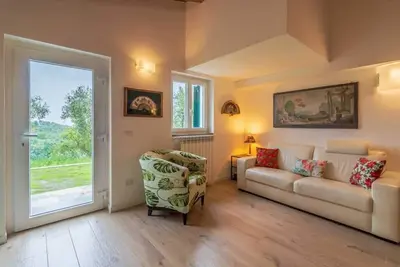 Image de Emma House - 010028-Lt-0498