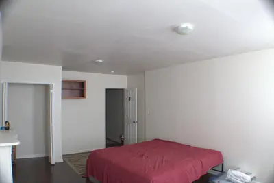 Image de Centrally Located Midtown Home Away From Home