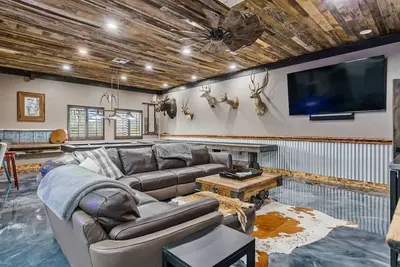 Image de Desert Oasis Hideaway with Epic Game Room & Pool