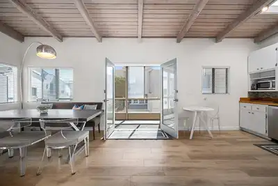 Image de 2 bedroom close to the beach on 65th St