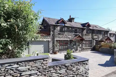 Image de Chestnuts Cottage, pet friendly, with a garden in Windermere