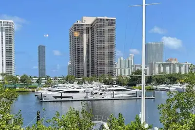 Image de Gorgeous 2b/2b @ heart of Aventura Wifi/Parking