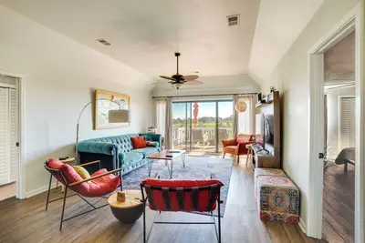 Image de St Helena Island Retreat w/ Deck: Walk to Beach