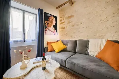 Image de ★★★★★ Magnifique Duplex Design avec terrasse privative -  Idéalement situé