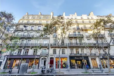 Image de An artistic retreat in Saint Germain Des Pres