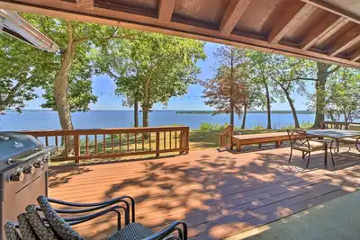 Image de Grand Lake Views + Fire Pit: Monkey Island Home!