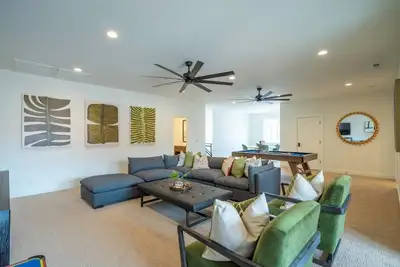 Image de Arcadia 76 | Private Hot Tub * Dog Friendly * Pool Table * Arcade * Patio