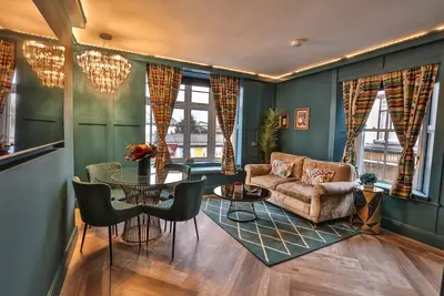 Luxury Boutique 2 Bed Apartment in the heart of Bowness on Windermere