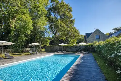 Image de Longère Jardin Piscine et vue mer