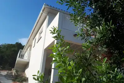Image de Pretty Villa, independent, close to the beach, the mountains, the shops!