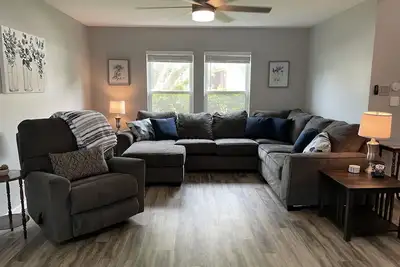 Image de Remodeled 4 Bedroom Home Close to Sea World